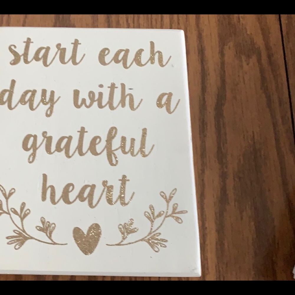 Start each day w/grateful heart Wall Art